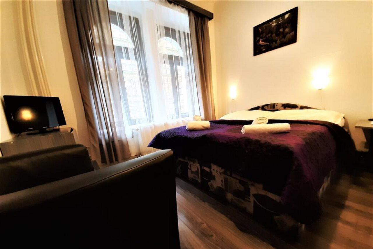 Hotel Olga Прага Екстериор снимка