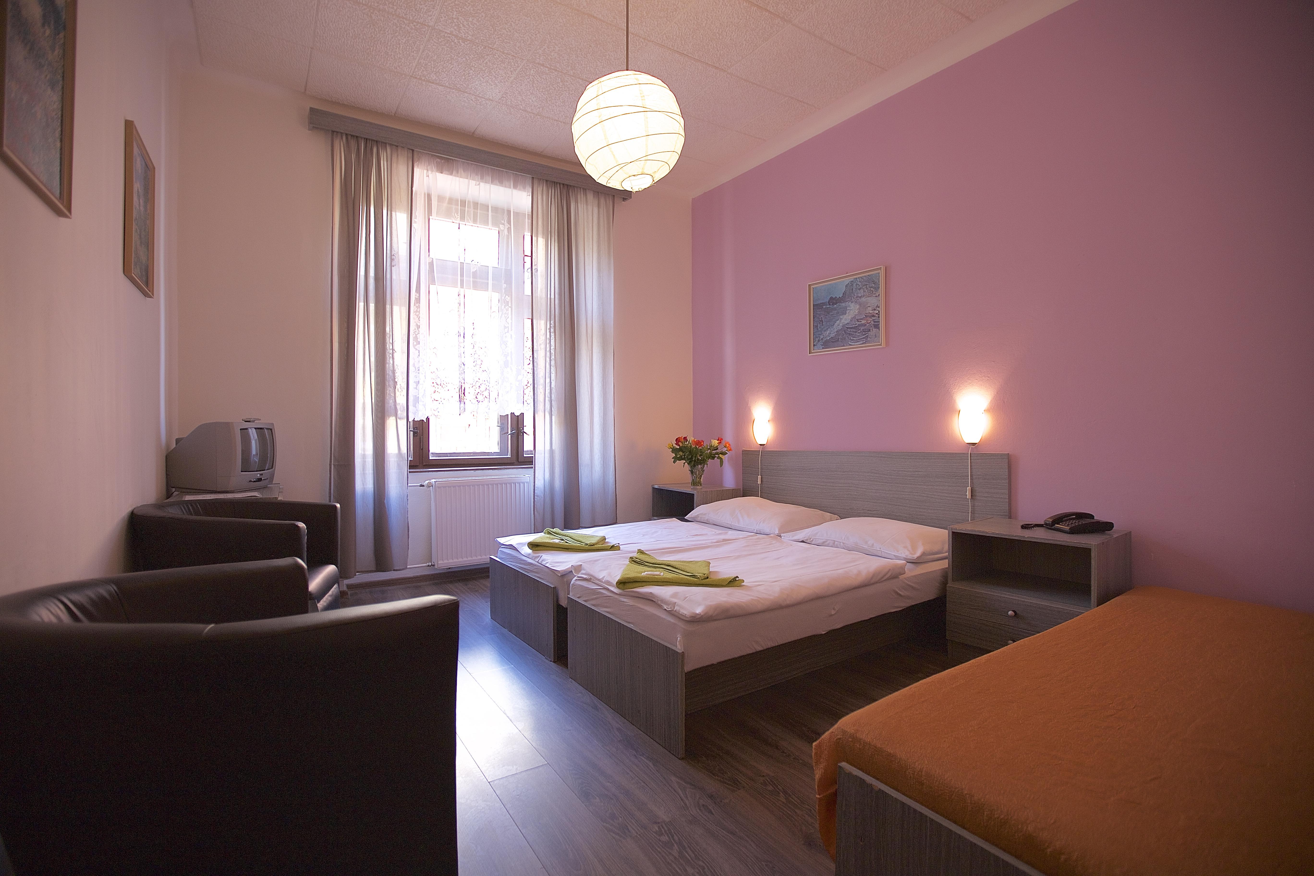 Hotel Olga Прага Екстериор снимка